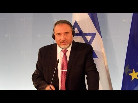 Wagging the Dog:  Gaza & MH17  Plane Deaths Stem from Netanyahu, Putin, Search for Popularity