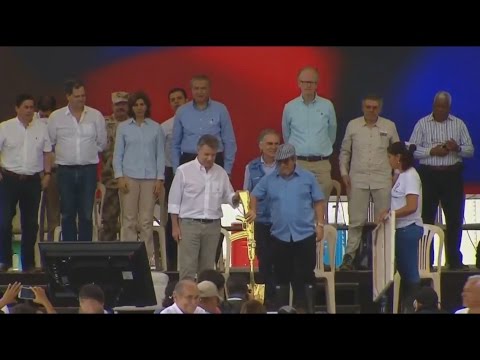 El Adios definitivo a las Armas de las FARC (VIDEO)