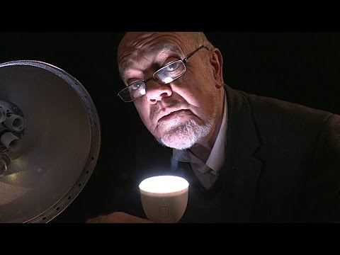 bulb - This elegant and handy device is a bright, low heat LED rechargeable light bulb that also functions as a handheld flash light when the mains power goes off. It fits into any standard E27...