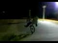 Otro manual sin piernas con la bici. Otro manual sin piernas con la bici.