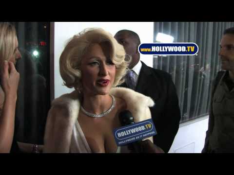 Watch 'Paris Hilton Arrives At Fragrance Launch Dressed As Marilyn Monroe'