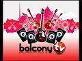 friedemann weise - beton
balconytv.de 08/04/2008
pr�sentiert von johanna leuschen
das netz vergisst nicht. wir ebenso wenig. und friedemanns eltern wohl auch nicht. heute k�nnen herr und frau weise aber mit stolz geschwellter brust auf ihren singenden sohn schauen. friedemann zum zweiten, diesmal mit begleitung und ohne bier. beton singt er, der indie-rockige, schrammel-poppige (selbstbeschreibung) k�lner und versingt sich, wie er meint. h�tt keiner gemerkt, friedemann. f�r alle, die's aber genau wissen wollen: auf der myspaceseite findet ihr beton. und wem das nicht reicht, der findet auch noch augen und ein hollandrad aus holz. pressestimmen attestieren ihm 