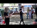 Click here to watch this video Profes en la calle 