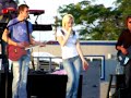 rocks-instead-of-rice-kellie-pickler-72508.html