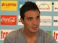 Das ganze Video kostenlos: http://www.eyep.tv/2.-bundesliga/tsv-1860-munchen/tsv-1860-goktan-heiss-auf-galatasaray.htmlBerkant Göktan trifft auf alte Weggefährten. Im Rahmen des Freundschaftsspiels zwischen 1860 München und Galatasaray Istanbul will der Löwen-Spielmacher seinen alten Kameraden beim türkischen Spitzenverein seine sportliche Weiterentwicklung präsentieren und natürlich auch ein Tor erzielen. Auf der Pressekonferenz spricht er über aktuelle und alte Geschichten.Mehr Videos, alle Ligen kostenlos auf http://www.eyep.tv