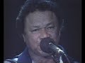 heineken concerts  2000   
abril 2000 s�o paulo
 
tom brasil


dia 05/abril
* lenine  convida

richard bona:  contrabaixo/vocal

regis gizavo:  acorde�o/vocal

dominguinhos: acorde�o

marcos suzano: percuss�o

caju e castanha: pandeiros/vocal

fabulous trobadors ( jean claude sicre e jean marc enjalbert):  percuss�o

pantico rocha: bateria

marcelo bernardes: flauta/sax

roteiro: br�ulio tavares

heineken concerts

projeto & produ��o : lpc projetos culturais
 
dire��o art�stica: toy lima

grava��o: tv cultura de s�o paulo