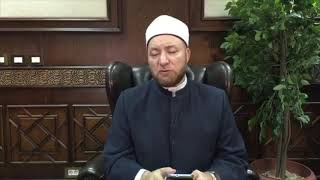 ما حكم صلاة الجماعة؟