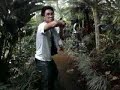 Rolando Mendoza in the Forest