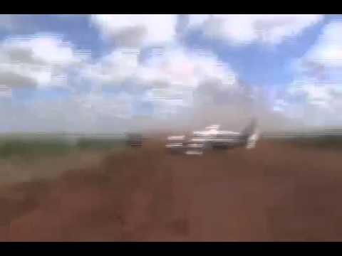 Detinen a una avioneta