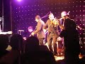 Los Inquietos Del Norte Cantando Y Estoy Aqui
