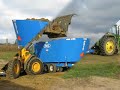 Farm Demo Patz 950-1100 cf Vertical Mixer w/Side Discharge