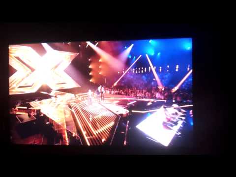 how to become a cameraman uk