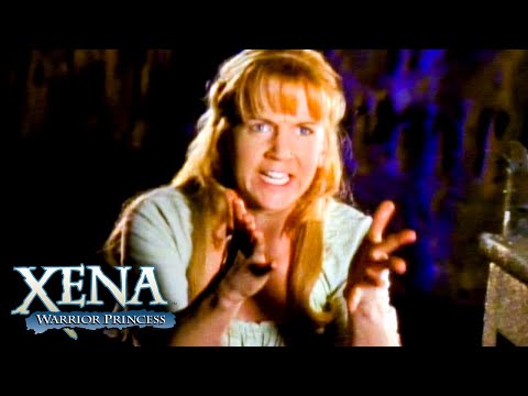 Gabrielle and Xena Against the Titans | Xena: Warrior Princess