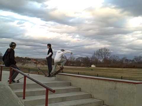BMX BIKES TRICKS STUNTS CRASHES