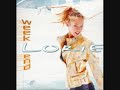 week-end y en a qui sont fous d'impatience d'autres disent, c'est sans importance week-end idyllique succ�s automatique y a ceux qui draguent sur la plage d'autres s'�clatent au bricolage moi, c'est la musique quoi de plus fantastique du lundi au vendredi, on attend qu'une chose c'est compter les jours tous � tour de r�le 3, 2, 1 { refrain:} ca y est c'est le week-end vive les super week-end c'est comme �a qu'on les aime faire le plein d'�nergie, c'est comme �a c'est le week-end on veut des happy-end pour finir nos week-end on est pr�t pour affronter la nouvelle semaine y a ceux qui hissent la grand' voile pour dormir � la belle �toile moi je reste au lit au moins jusqu'� midi sans oublier les maniaques de m�nage ou encore ceux qui d�m�nagent les plaisirs sont vari�s pour ne pas s'ennuyer du lundi au vendredi, on attend qu'une chose c'est compter les jours tous � tour de r�le 3, 2, 1 { refrain:} ca y est c'est le week-end vive les super week-end c'est comme �a qu'on les aime faire le plein d'�nergie, c'est comme �a c'est le week-end on veut des happy-end pour finir nos week-end et chanter ensemble sur ce th�me, allez ! week-end {3x} on est libre, on fait ce que l'on aime... week-end {3x} qu'ils soient gris ou ensoleill�s ils sont faits pour s'aimer pour immortaliser le pr�sent viens, je t'attends { refrain:} ca y est c'est le week-end vive les super week-end c'est comme �a qu'on les aime faire le plein d'�nergie, c'est comme �a c'est le week-end on veut des happy-end pour  ... 