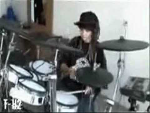 TOM KAULITZ