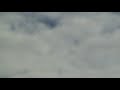 Ufo velocissimo sfreccia nel cielo ad elevata velocità