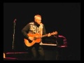 Tommy Emmanuel Plays: Locomotivation Voir la Vidéo