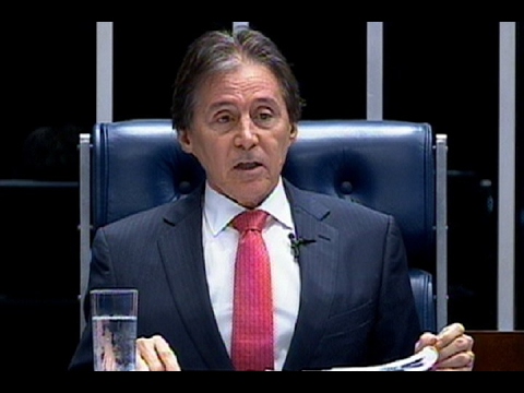 Resultado de imagem para eunicio oliveira presidente do senado