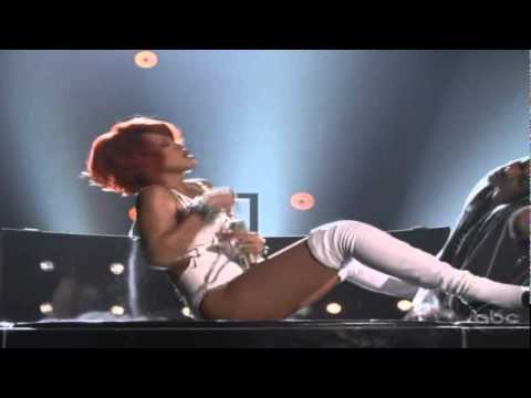 Brittney - Watch as Rihanna and Brittney Spears Splay the stage performing S&M. Please subscribe rate and comment. Thanks.