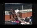 videos de Fed Ex delivers Red Bull Cola to SF State University and UC Berkeley...in class.