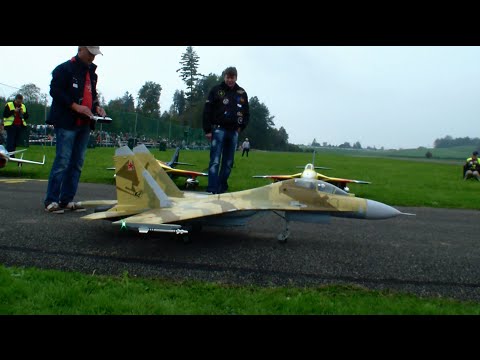 R/C turbine Jet Sukhoi SU-27 JetCat P180-RX Hausen Modellflug Show 2014 Switzerland