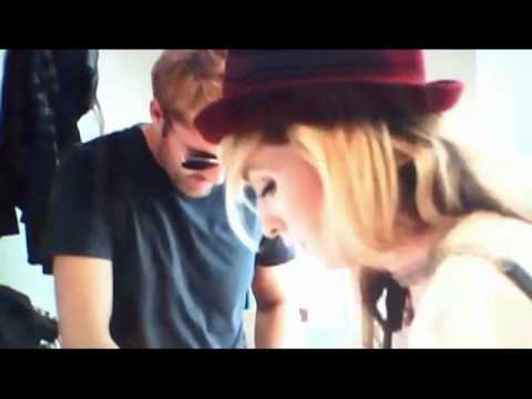 Se video