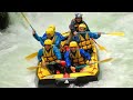 Rafting at Marmore's Falls (Terni, Italy) with final dives. Rafting alla Cascata delle Marmore a Terni, con tuffi finali.