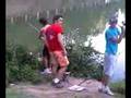 Goncho pescando