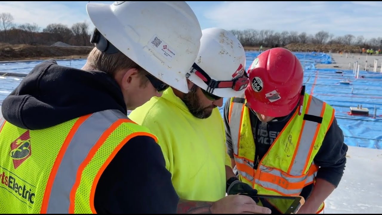 Top-Tier Electrician Training in the Barts Electric Red Hat Program