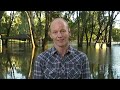 Victorian Premier Ted Baillieu has announced emergency grants are available for people affected by flooding in the Wangaratta area in the state's north-east.
