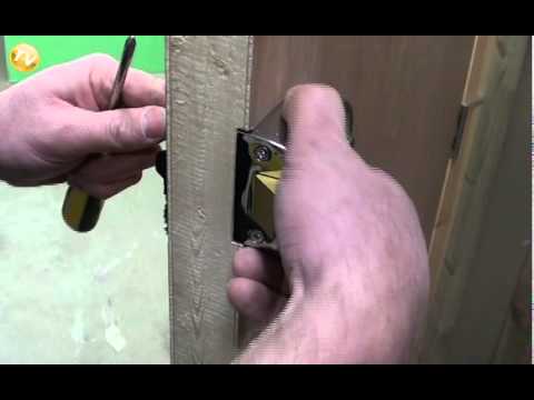 how to fit night latch