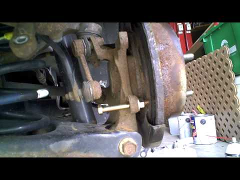 How to Remove the Brake Rotor from a 2006 Hyundai Sonata