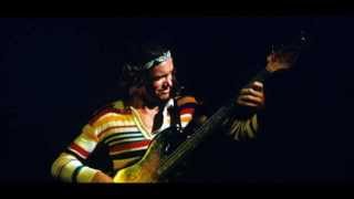 Jaco Pastorius, isolated