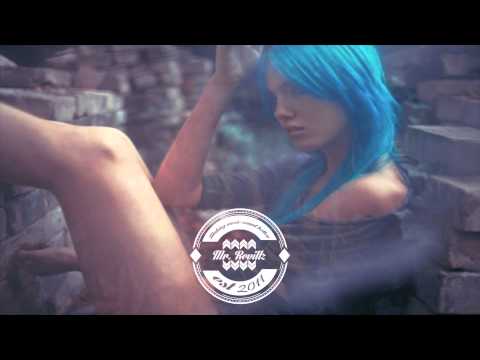 owl - MrRevillz - Making music sound better » Dont Forget To Subscribe: http://bit.ly/J9hEMW » Facebook: http://on.fb.me/19gzPNB » Twitter: http://bit.ly/19gzZVa »...