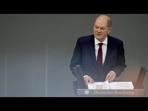 Bundestag: Scholz, Merz, Baerbock - in voller Lnge z ...