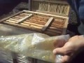 Видео - Весенняя белковая подкормка пчелам (Стимулируем матку)