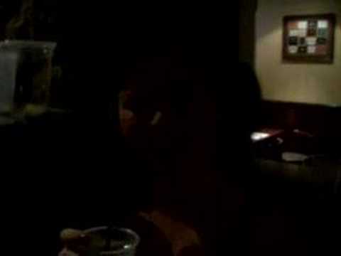 kelly clarkson karaoke at margaret ...