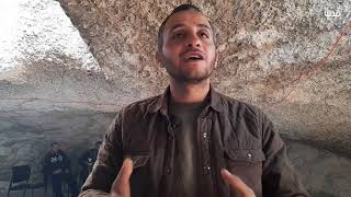 في مواجهة الاستيطان.. الأهالي يستصلحون الكهوف في خربة المراجم بأراضي قرية تلفيت جنوب نابلس.