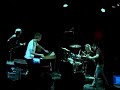 box live at fylkingen, stockholm 13.06.07

box:
raoul bj�rkenheim - guitar 
[scorch trio, krakatau, edward vesala]

trevor dunn - bass
[mr.bungle, fant�mas, john zorn's moonchild]

st�le storl�kken - keyboards/electronics
[supersilent, humcrush, terje rypdal]

morgan �gren - drums
[mats morgan, frank zappa, frederik thordendal]

more:
www.myspace.com/boxmusicproject
www.runegrammofon.com