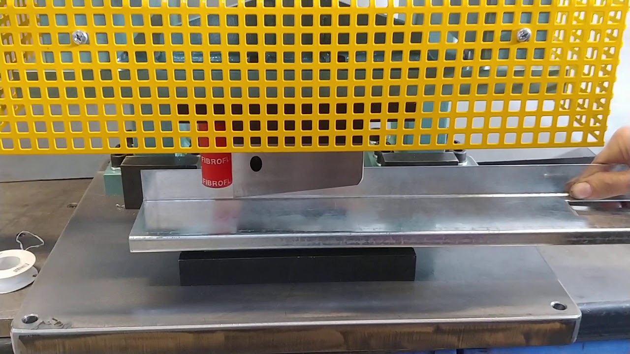 פינוי לשונית + חור במשקוף עיוור פח