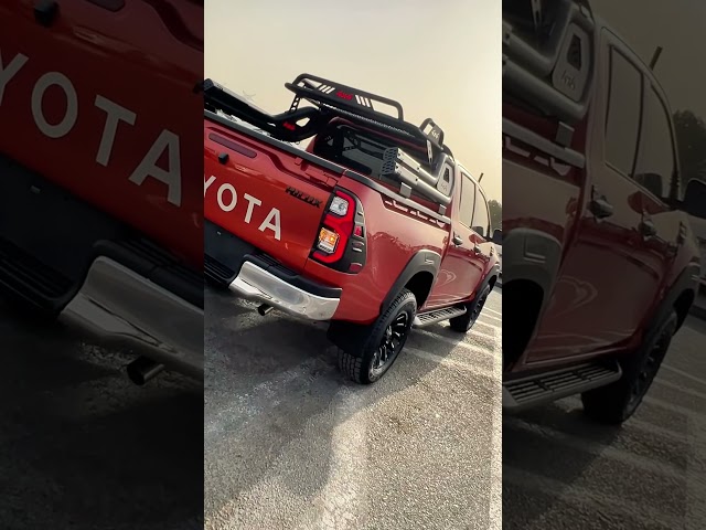 تويوتا هيلوكس أدفنتشر ADVENTURE AWD A/T Diesel 2.8 (Right Hand Drive) video