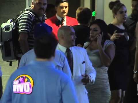 Gustavo Rivera interrumpe concierto de Lupillo Rivera. - Thumbnail