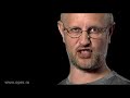 Студия Синий Фил представляет! Дмитрий Пучков (подпольная кличка Гоблин) взялся за новый фильм Тимура Бекмамбетова Особо Опасен (в пендосский кругах -- Вонтед или Wanted). Пока это ещё не полноценный перевод от мастера пародии, а только анонс (хотя и он весьма и весьма интересен), но, зная товарища старшего опера, мы можем ждать и полноценный перевод уже сразу после выхода фильма на экраны. А пока смотрим и наслаждаемся.