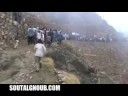 توافد الجماهير إلى ساحة مهرجان يافع مشألة الذي أقيم بتاريخ 25/10/2008 بحضور الزعيم القائد حسن أحمد باعوم