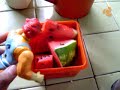 Leono nos enseña a hacer agua de sandía Leono nos enseña a hacer agua de sandía