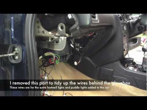 Glovebox Removal – Peugeot 406