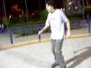 Josu patinando se cae Josu patinando se cae