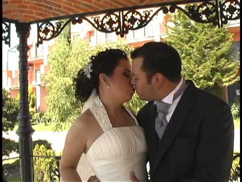 moreno - Video Realizado Por: - DVD films - Tel: 1 ( 474 ) 742 51 47 Camarografo: Carlos Rodríguez ( HAS DE TU EVENTO UN RECUERDO INOLVIDABLE)