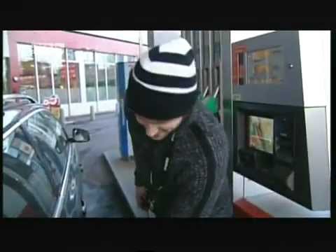 e10 - Selten haben die Buchstabe und eine Zahl bei den Deutschen soviel Argwohn hervorgerufen, wie E10. Anders in Schweden. Dort fließt Bioethanol längst in Ströme...